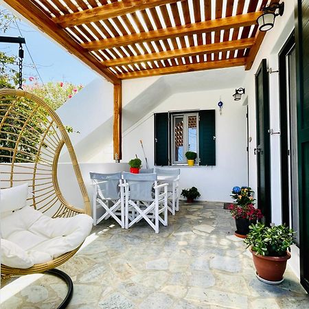Emanouela'S Apartement In The Center Of Adamas Extérieur photo