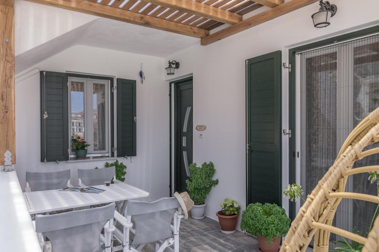 Emanouela'S Apartement In The Center Of Adamas Extérieur photo