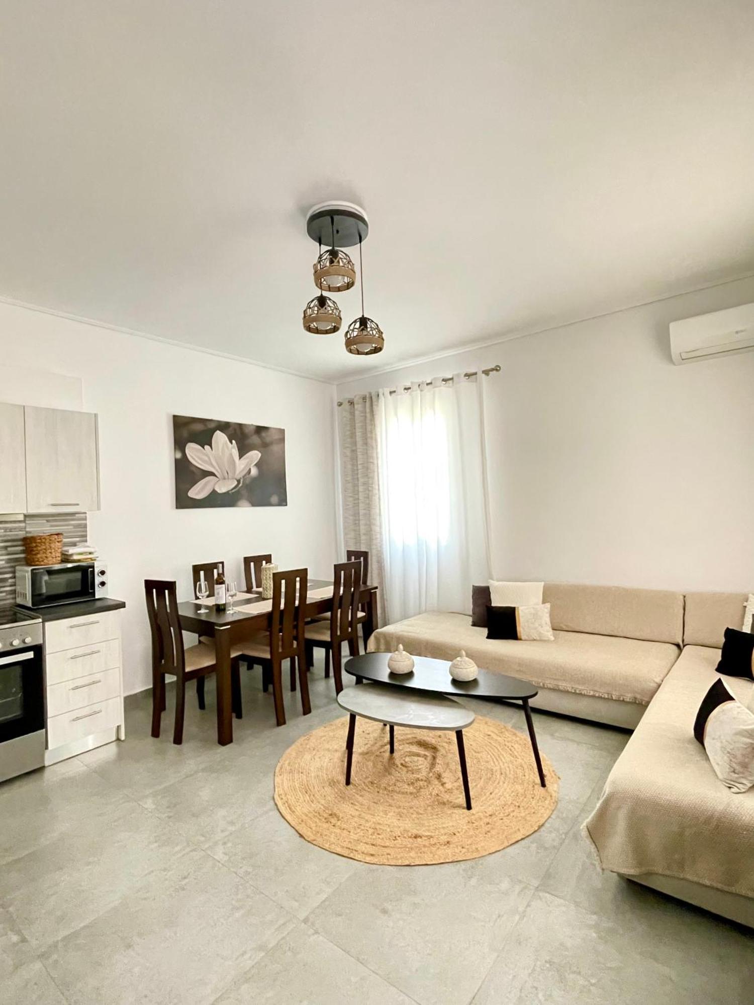 Emanouela'S Apartement In The Center Of Adamas Extérieur photo